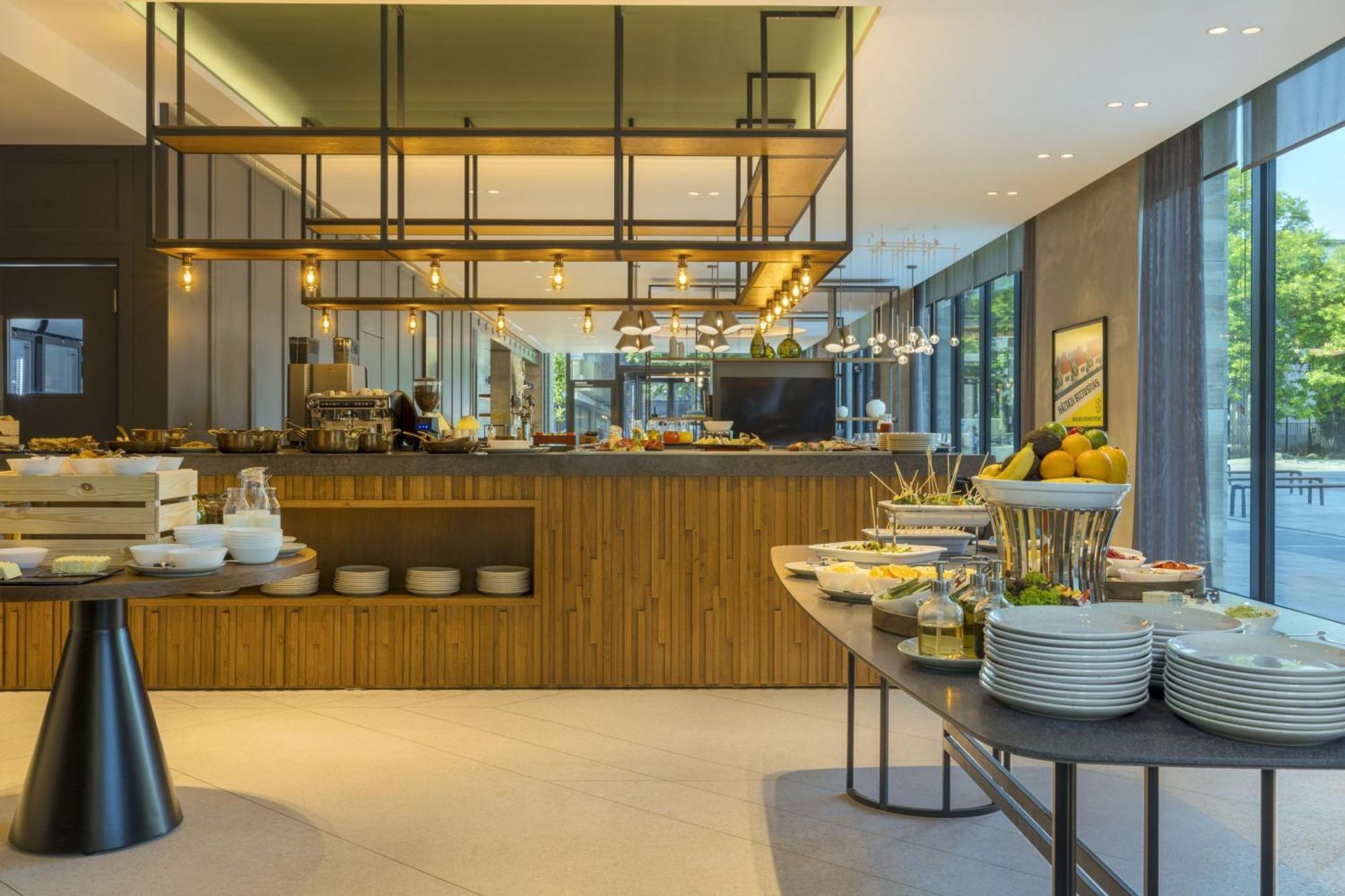 Four Points By Sheraton Budapest Danube Exterior foto